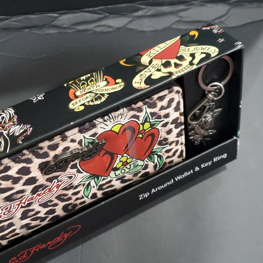 Ed Hardy y2k Cheetah zip around wallet gunmetal rose monogrammed keyring set new